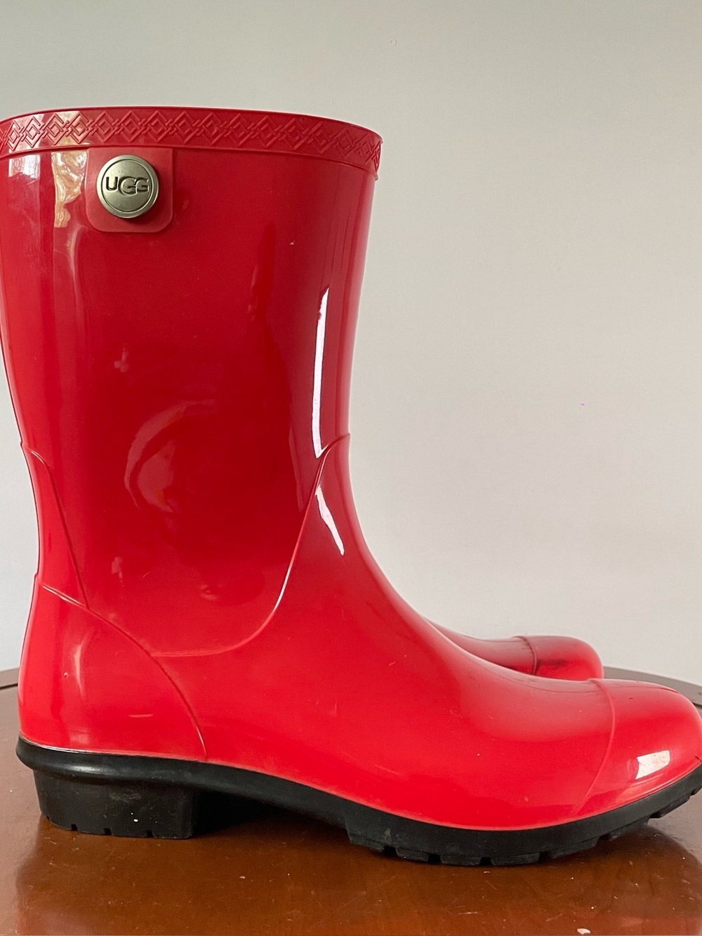 UGG Sienna Rain Boots | US 9